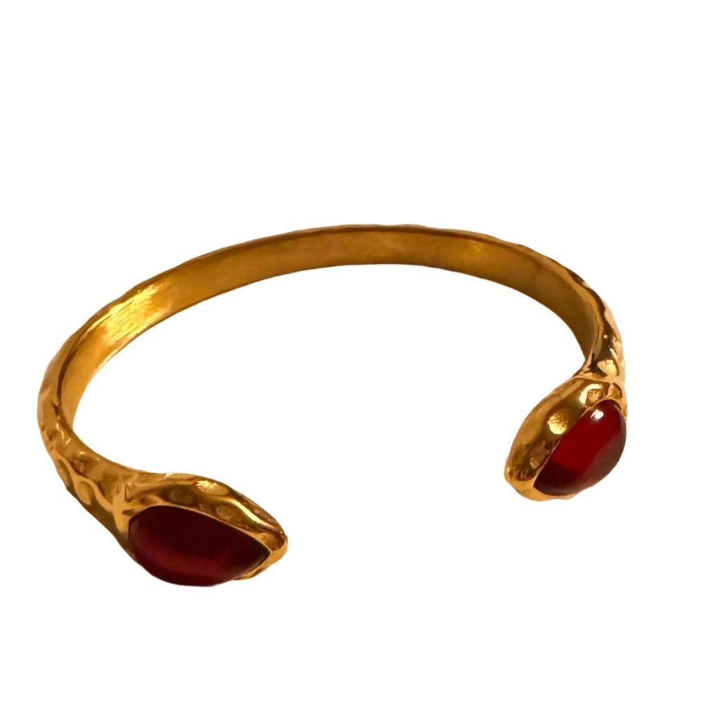 Petite Golden Hammered Bracelet for Effortless Elegance - Moissanite Market